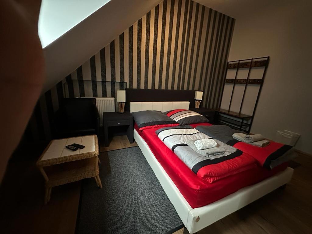 Adam'S Hostel - Self Check-In & Only Private Rooms Düsseldorf Esterno foto